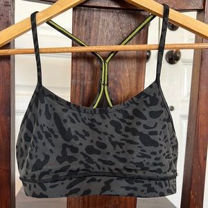 Lululemon Flow Y Bra in Black Camo